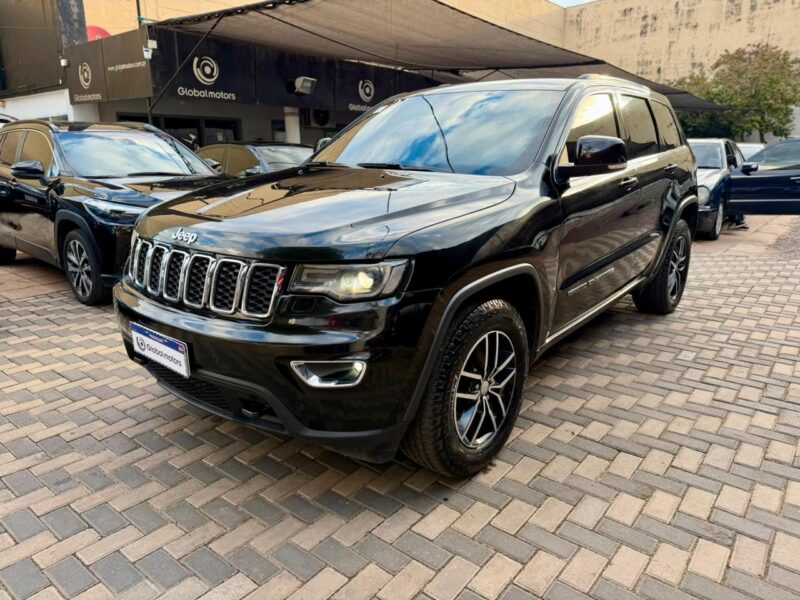 Jeep Grand Cherokee Laredo 4×2 2017