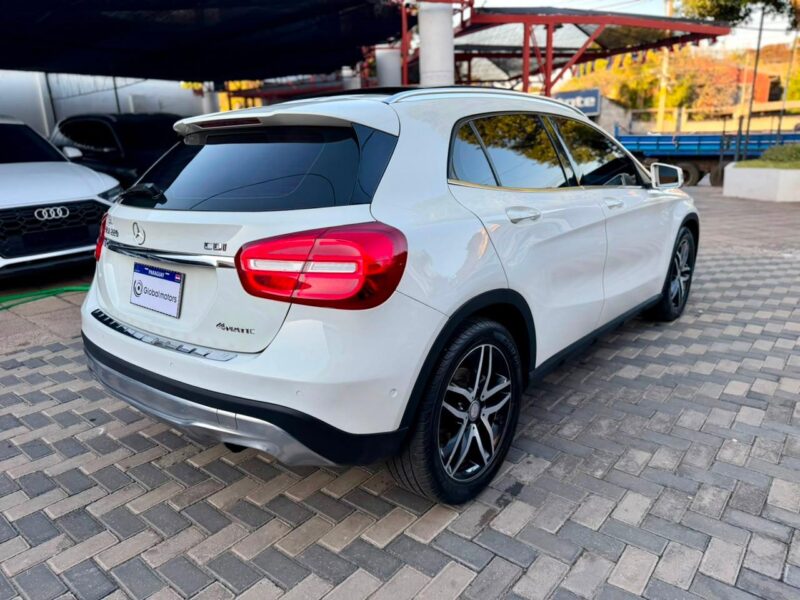 Mercedes GLA 220 Cdi 4Matic 2015